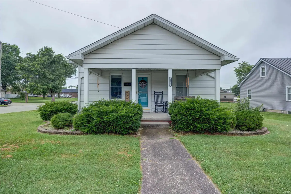 1002 Jackson Street, Huntingburg, IN 47542 - #1