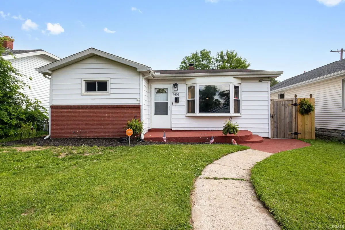 1606 E Fox Street, South Bend, IN 46613 - #1