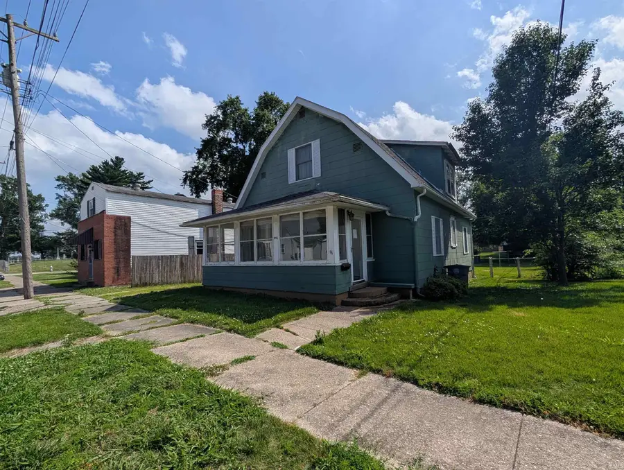 915 Prairie Street, Vincennes, IN 47591 - #3