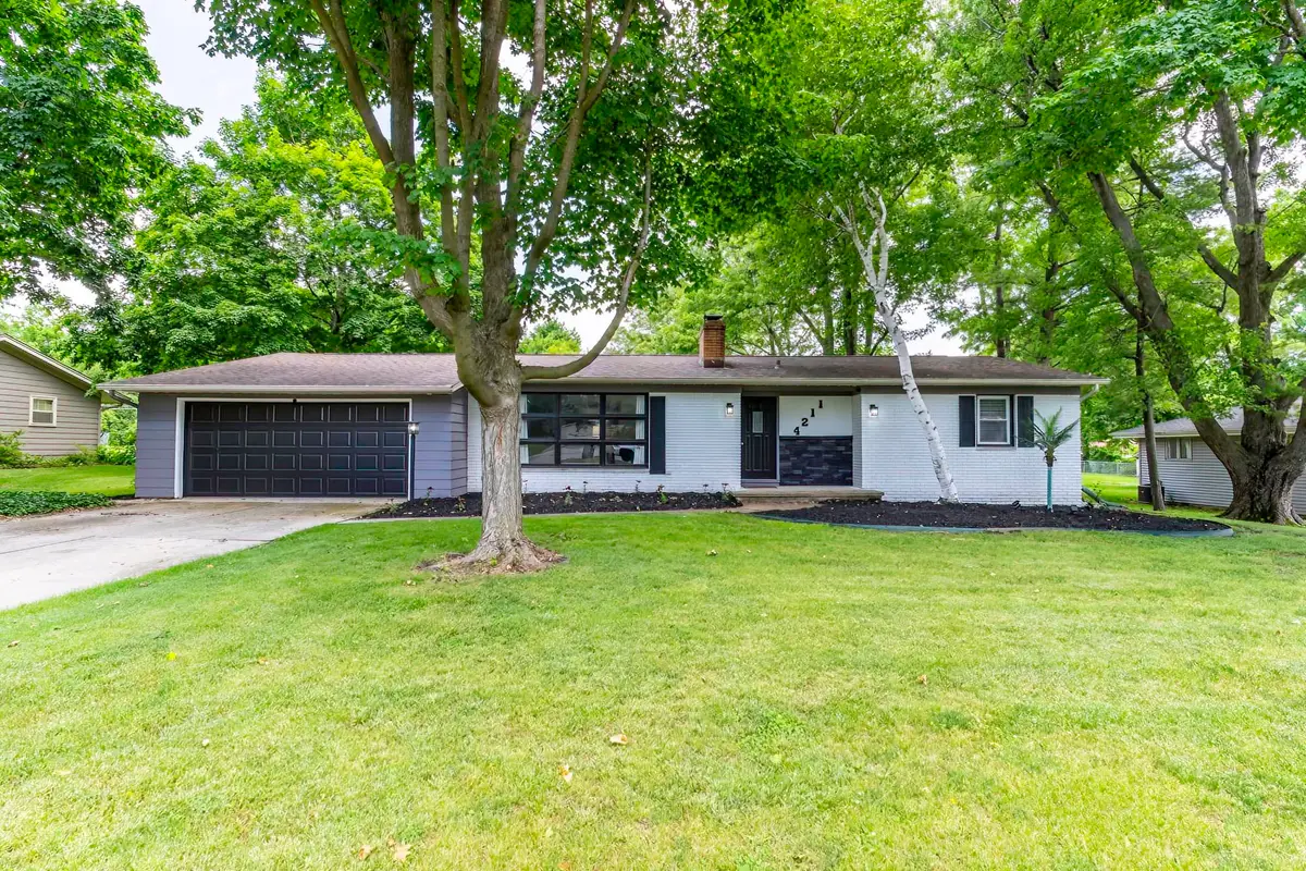 4211 Dalewood Drive, Fort Wayne, IN 46815 - #1