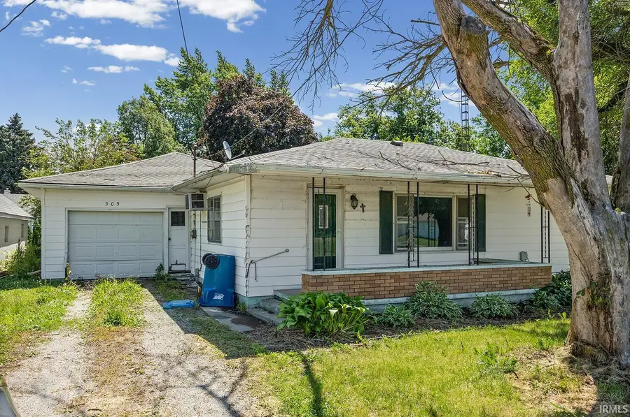 305 S Smith Street, Boswell, IN 47921 - #3