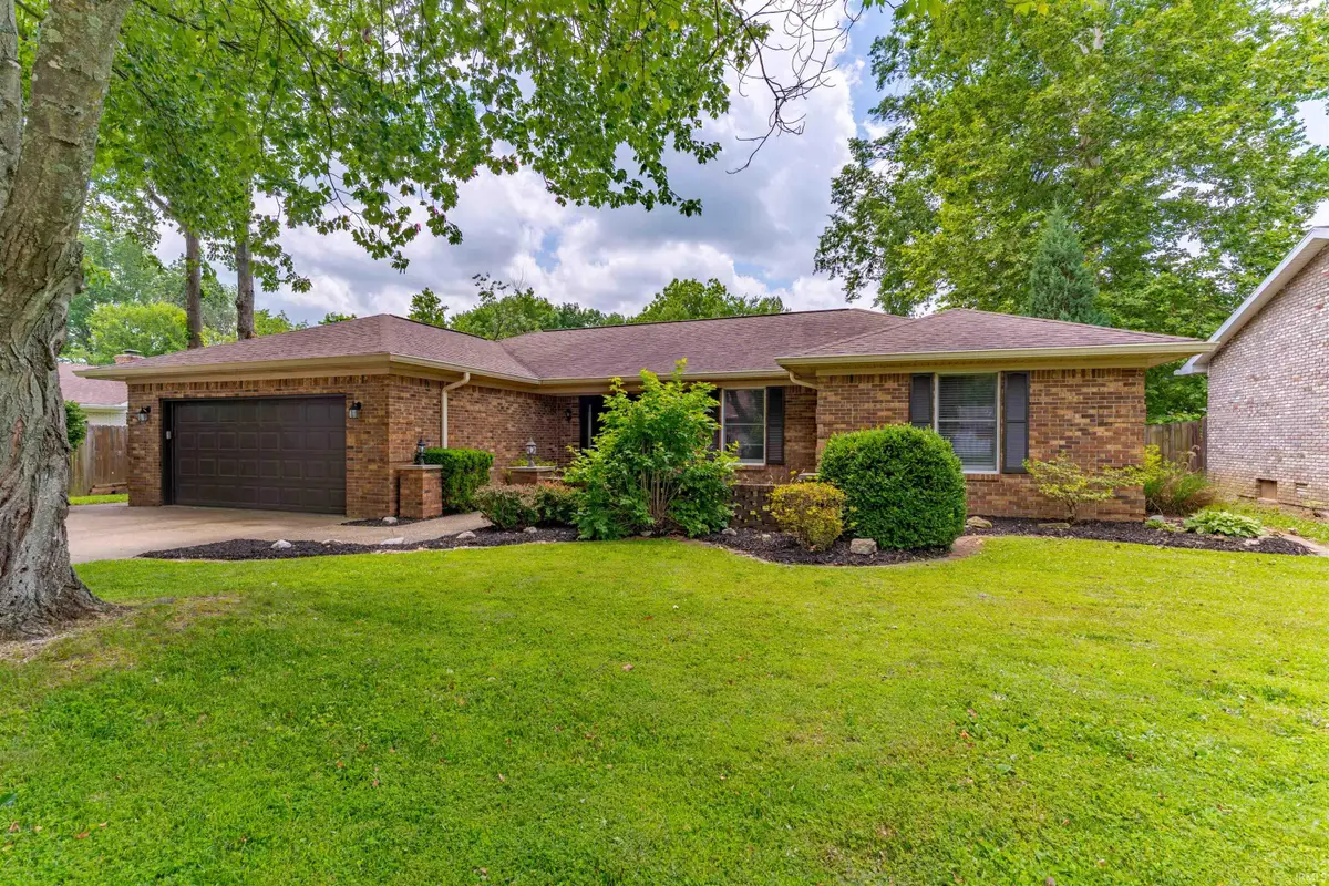 2611 Deerfield Drive, Evansville, IN 47725 - #1