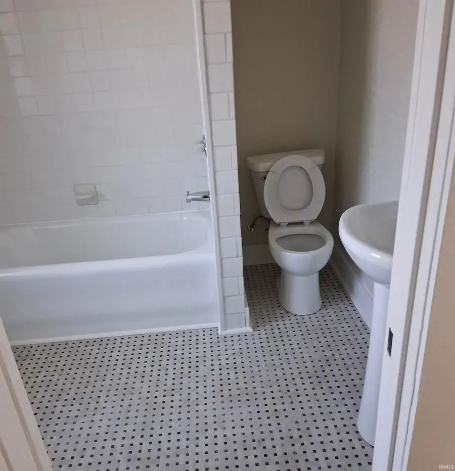 901 E Rudisill Boulevard, Fort Wayne, IN 46806 - #2