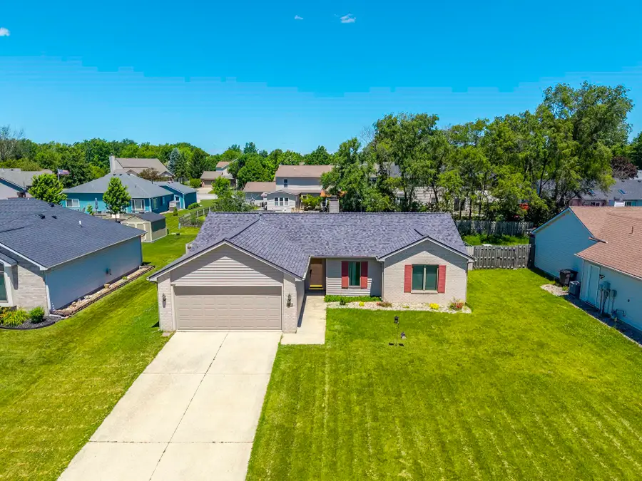 8015 Cooper Point Run, Fort Wayne, IN 46835 - #2