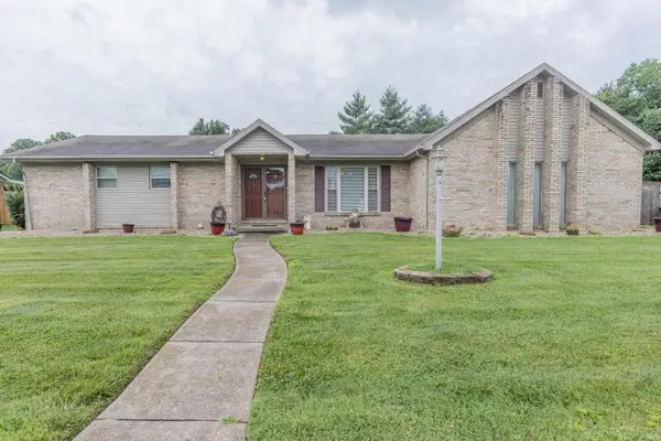 8499 Stonegate Drive, Newburgh, IN 47630