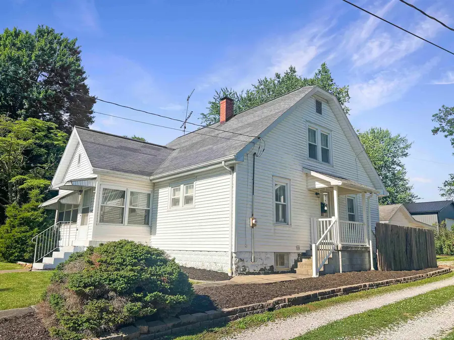 109 N Walnut Street, Huntingburg, IN 47546 - #3