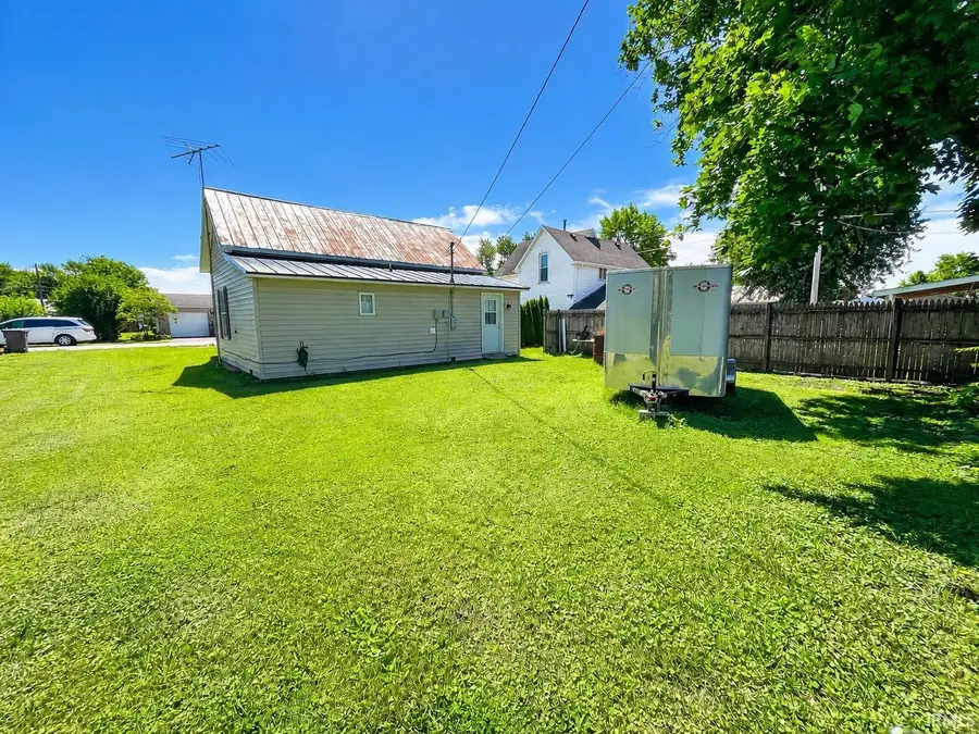 122 N Elm Street, Losantville, IN 47354 - #3