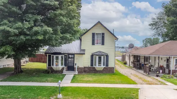 235 W Middlebury Street, Shipshewana, IN 46565