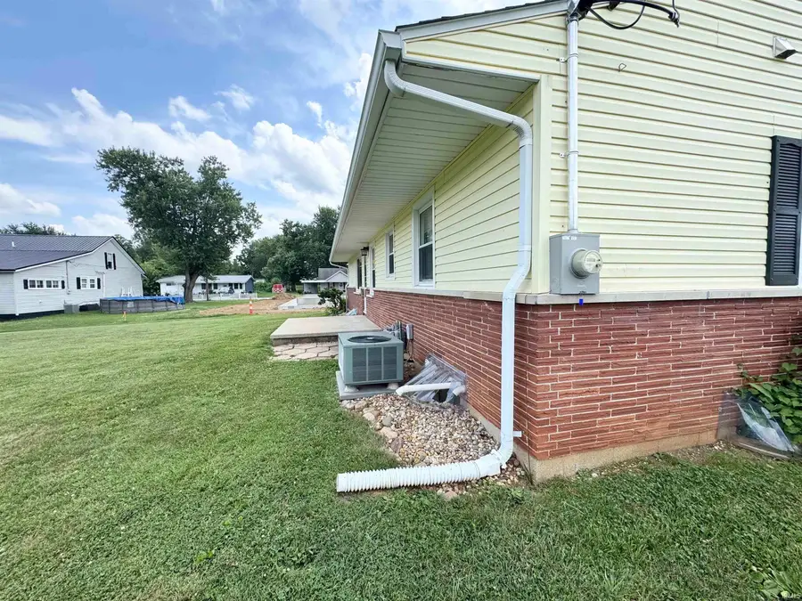 586 S 4th Street, Orleans, IN 47452 - #3