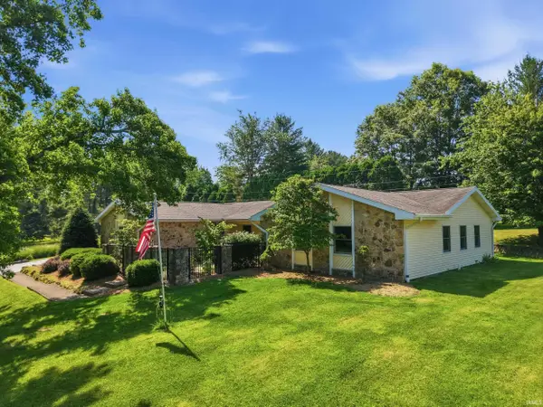 4045 S Gran Haven Drive, Bloomington, IN 47401