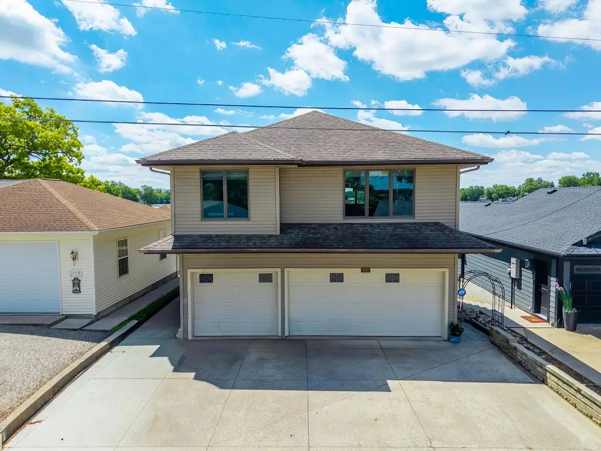 400 Lane 221b Hamilton Lk, Hamilton, IN 46742 - #1