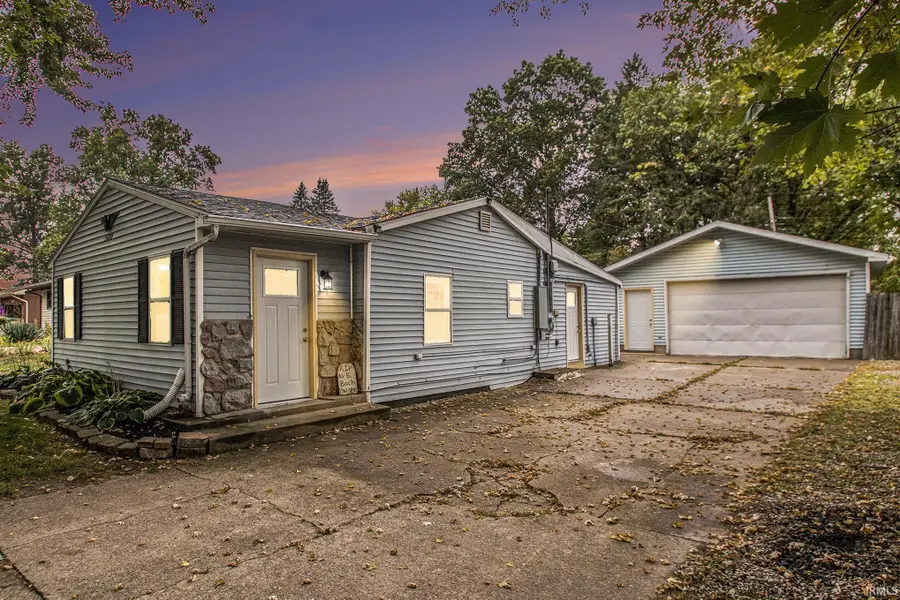 56205 Hoosier Avenue, Mishawaka, IN 46545 - #2