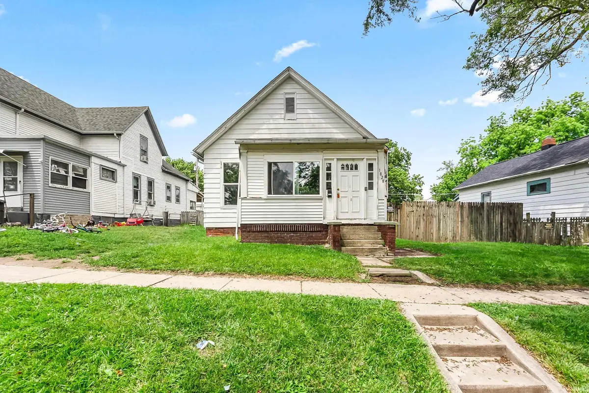 1828 Mary Street, Fort Wayne, IN 46808 - #1