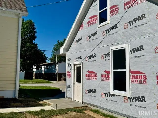 206 W Gibson Street, Haubstadt, IN 47639 - #3