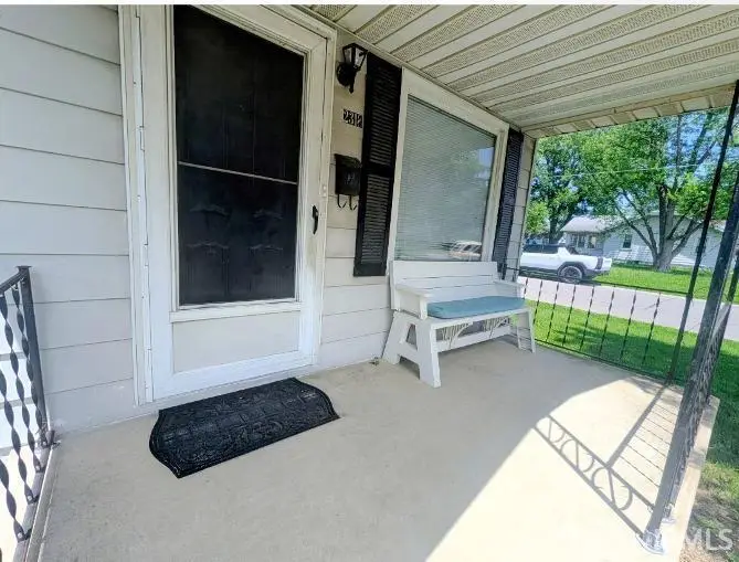 2318 E 8th Street, Muncie, IN 47304 - #2