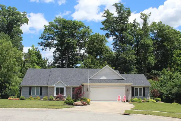 3233 Treebark Lane, Fort Wayne, IN 46804