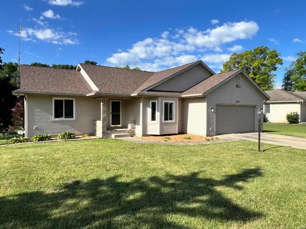 223 E Deerwood Ct, Warsaw, IN 46582