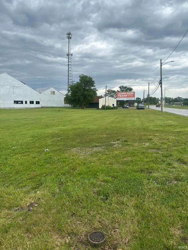 1018 W Washington Street, Hartford City, IN 47348