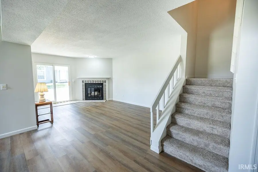 3727 N Lakeside Drive, Muncie, IN 47304 - #3