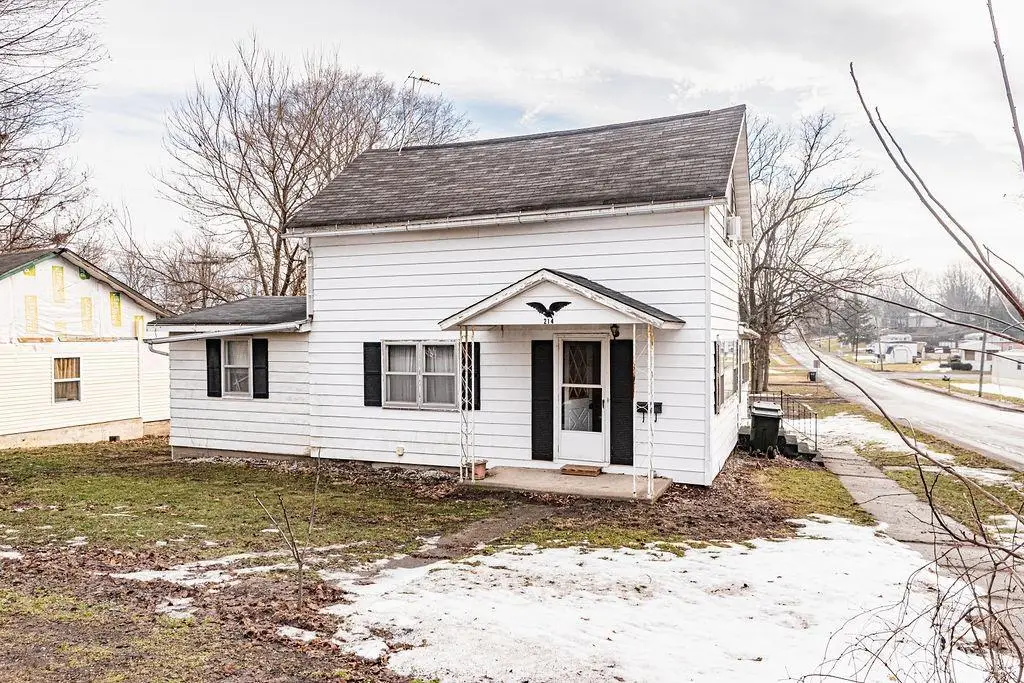 214 S Elm Street, Albion, IN 46701 - #1
