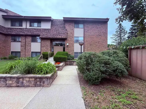 1516 Marigold Way #601, South Bend, IN 46617