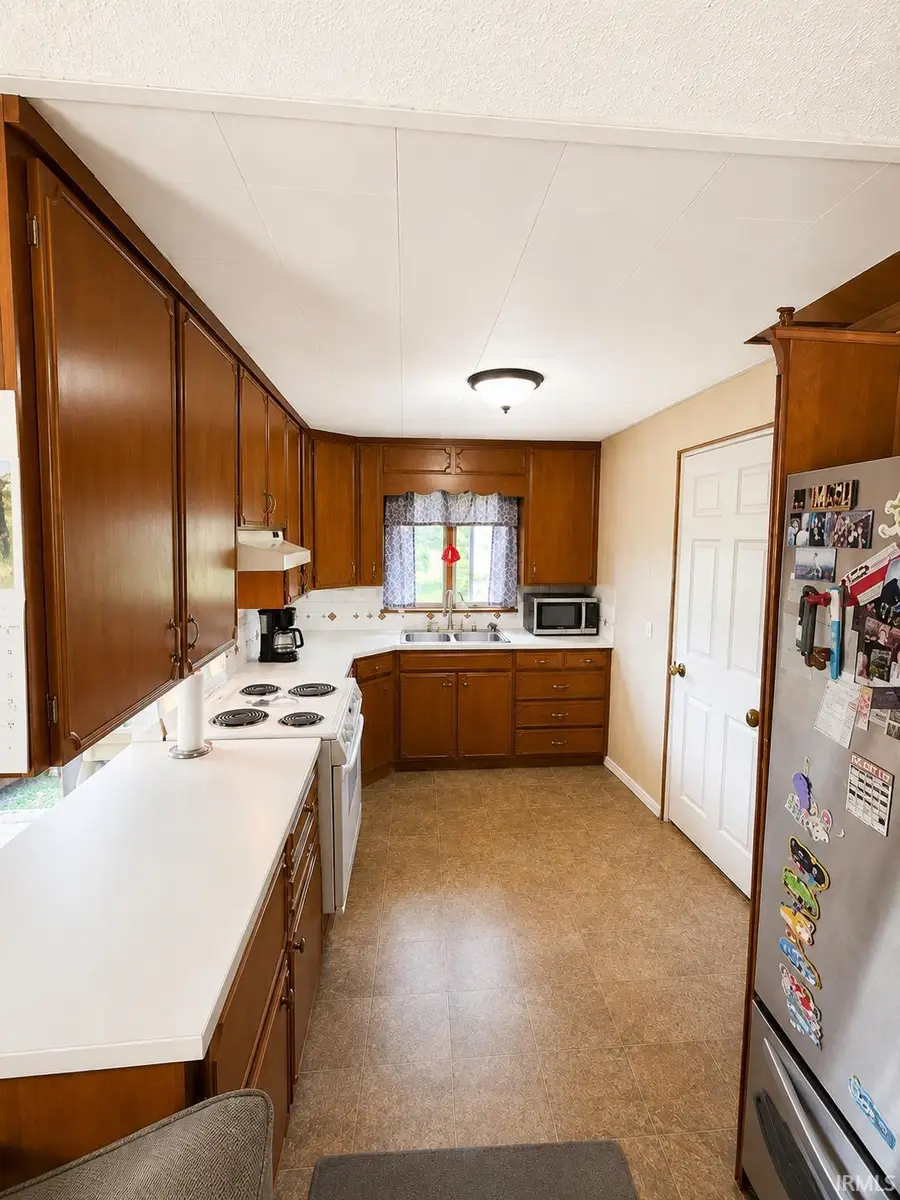 604 Turkey Creek Common, Milford, IN 46542 - #3