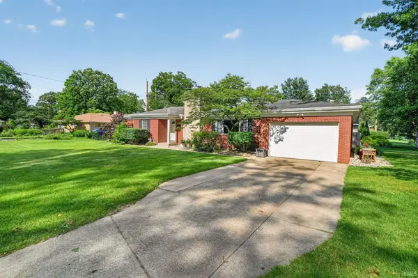 534 N Coquillard Drive, South Bend, IN 46617