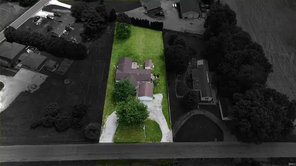 2482 S 400 E, Pierceton, IN 46562