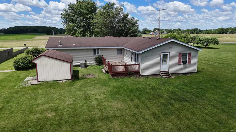 2482 S 400 E, Pierceton, IN 46562 - #3