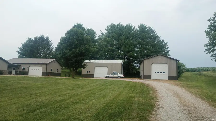2219 N Loudermilk Road, Vincennes, IN 47591 - #2
