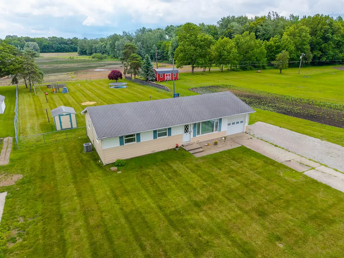 1301 S Lee Street, Garrett, IN 46738 - #1