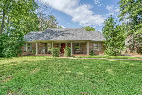 8866 Bayberry Drive, Newburgh, IN 47630