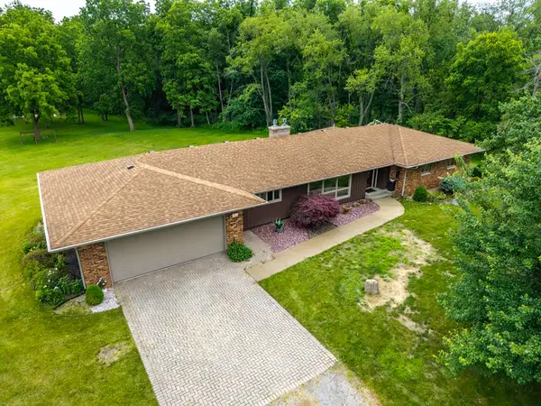 1850 N State Rd 827, Angola, IN 46703