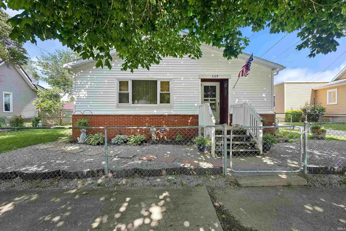 608 S Center Street, Flora, IN 46929 - #1