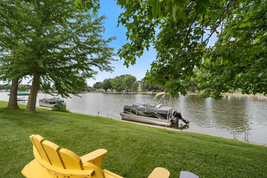 2127 Bluewater Drives, Warsaw, IN 46580 - #2