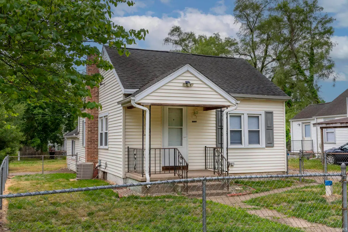 52118 Helmen Avenue, South Bend, IN 46637 - #1