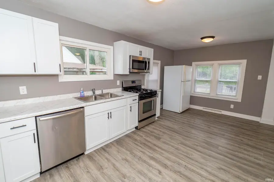 52118 Helmen Avenue, South Bend, IN 46637 - #3