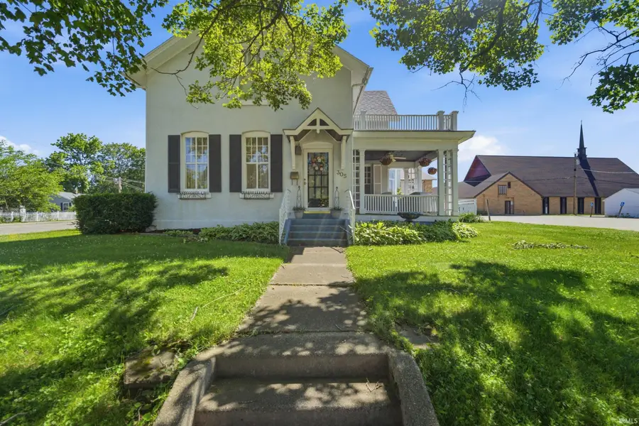 305 N Monroe Street, Williamsport, IN 47993 - #2