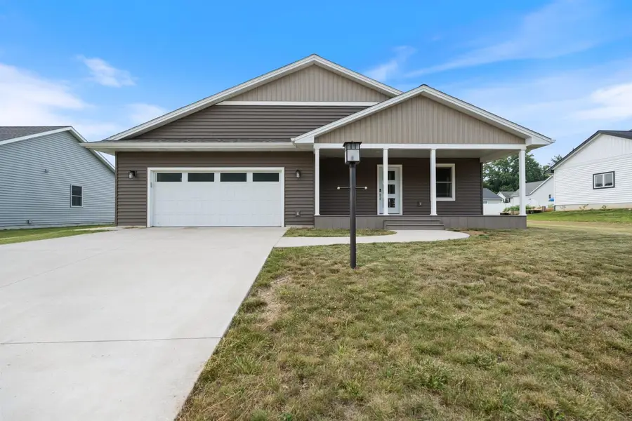 408 Ash Street, Pierceton, IN 46562 - #2