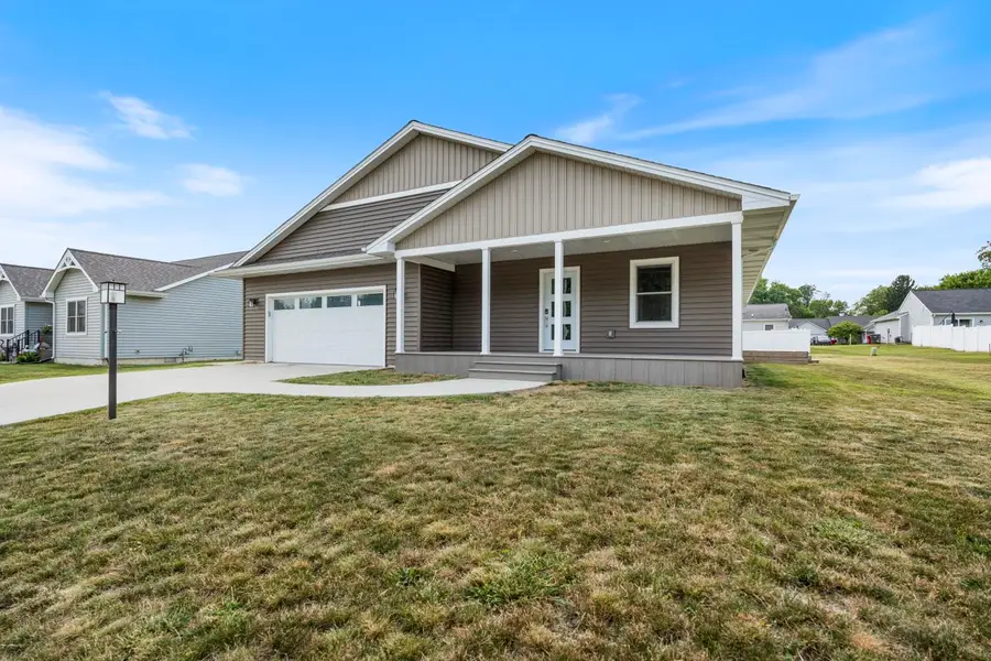 408 Ash Street, Pierceton, IN 46562 - #3
