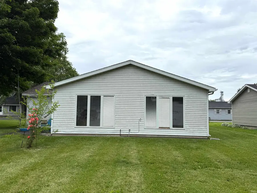 213 N Greenberry Street, Sweetser, IN 46987 - #3