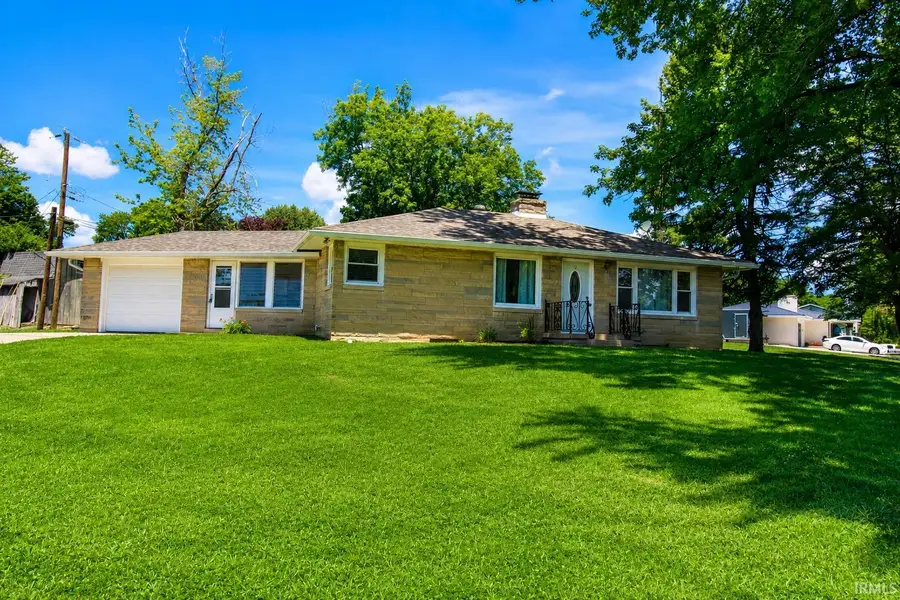 113 S Kensington Drive, Princeton, IN 47670 - #2