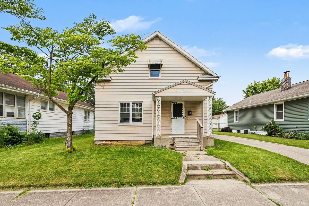 1013 S 34th Street, South Bend, IN 46615 - #1