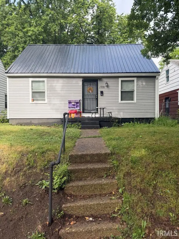 1721 Obrien Street, South Bend, IN 46628