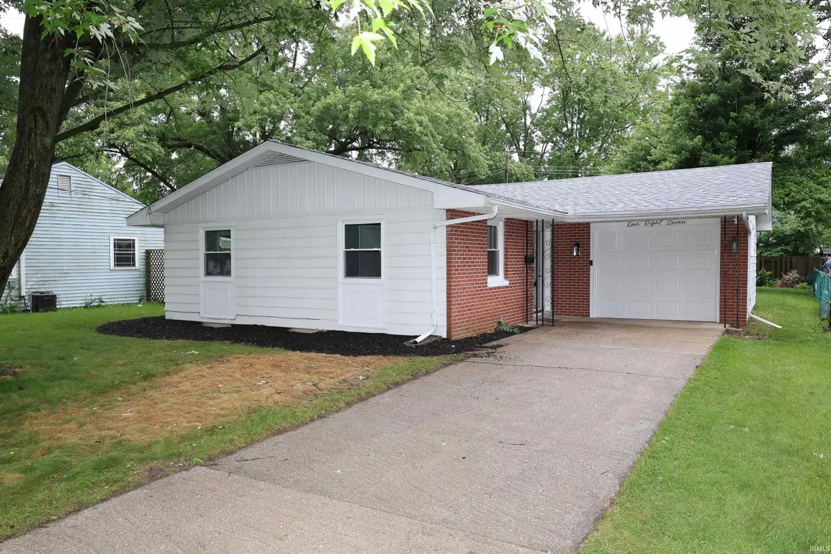 187 St Clair Avenue, Elkhart, IN 46516 - #1