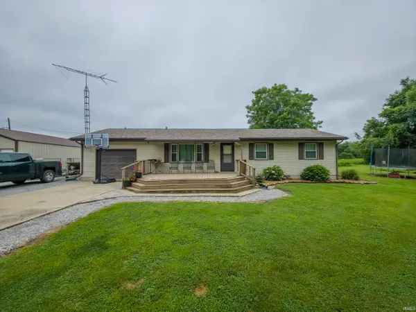 11288 E 1020 Lane, Mount Carmel, IL 62863