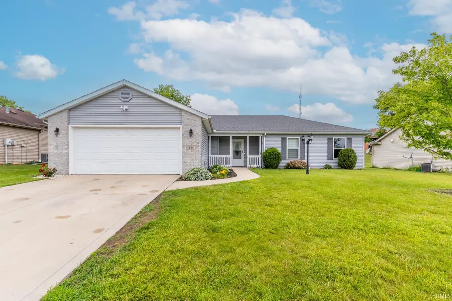 226 Glory Avenue, Kendallville, IN 46755 - #2