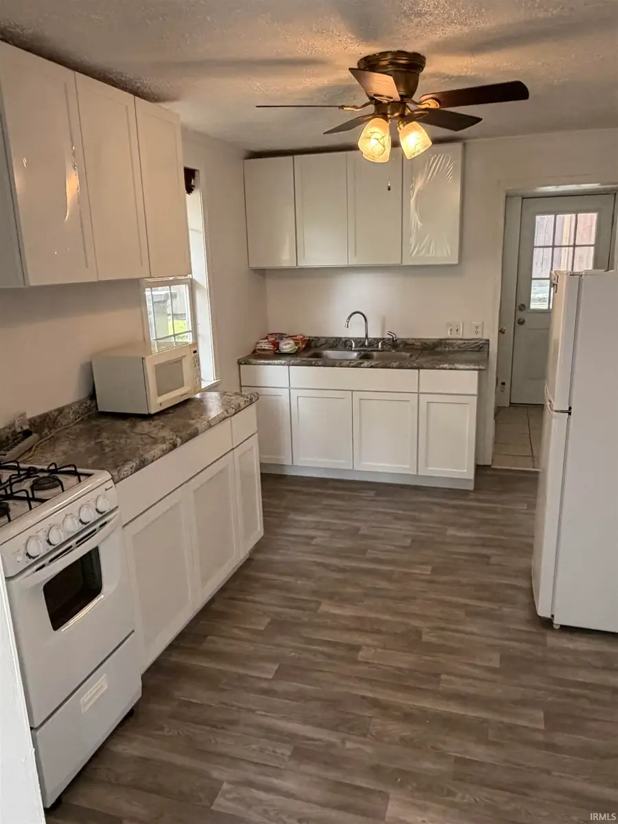 414 W Coy Avenue, Silver Lake, IN 46982 - #3