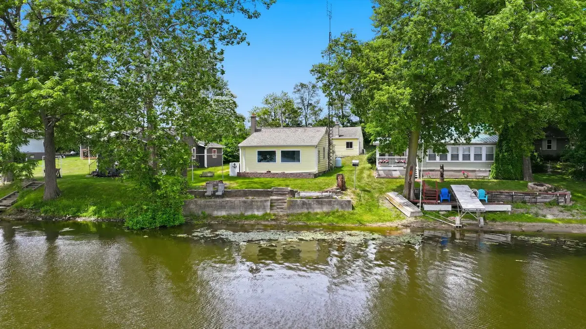 3190 S 390 W Golden Lake, Pleasant Lake, IN 46779 - #1