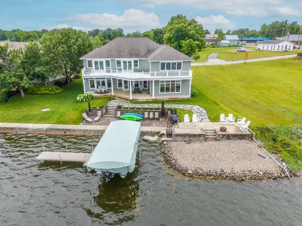 110 Sylvan Point, Rome City, IN 47884